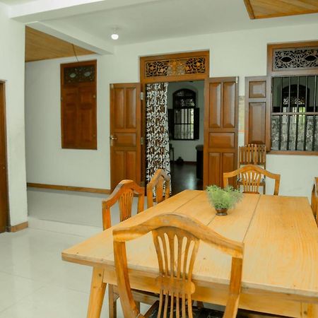 Appartamento Colonial House Weligama Esterno foto