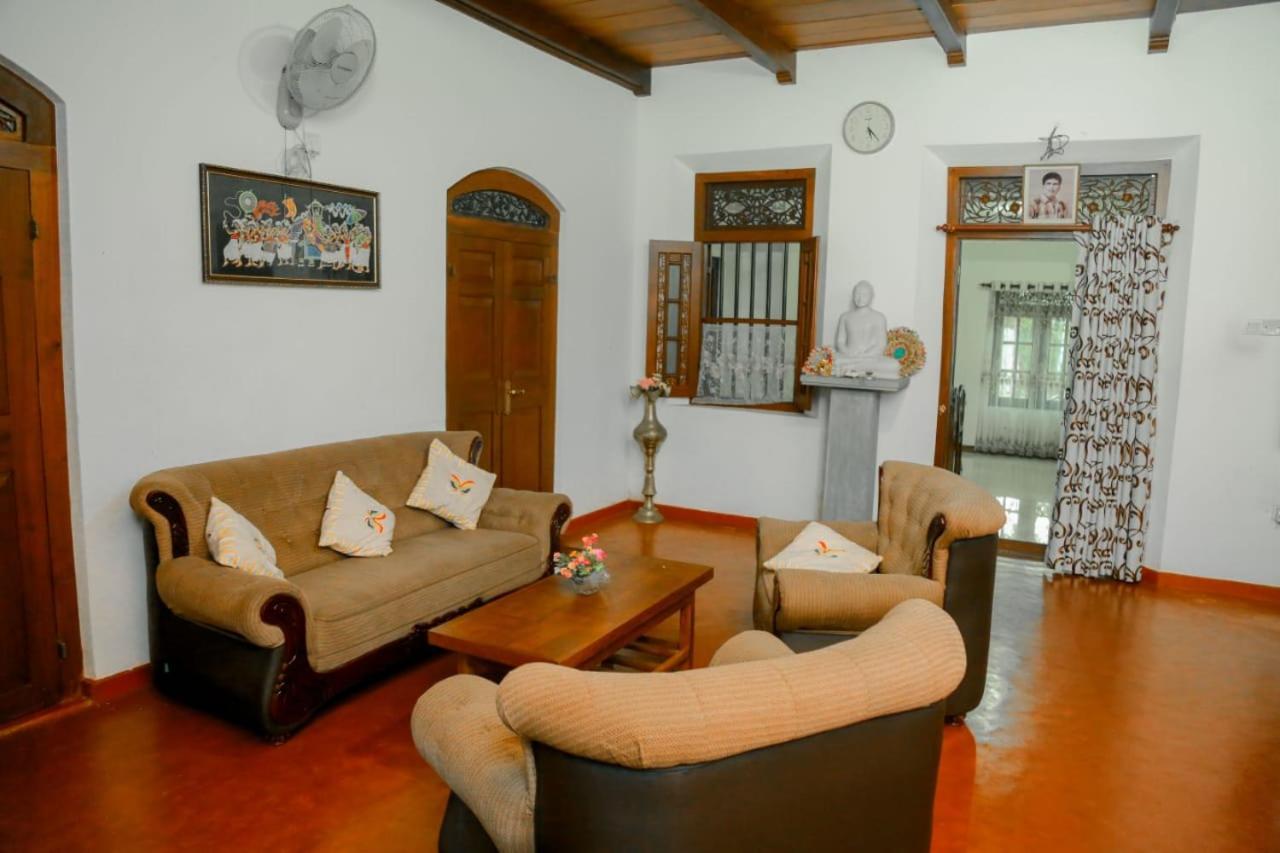 Appartamento Colonial House Weligama Esterno foto