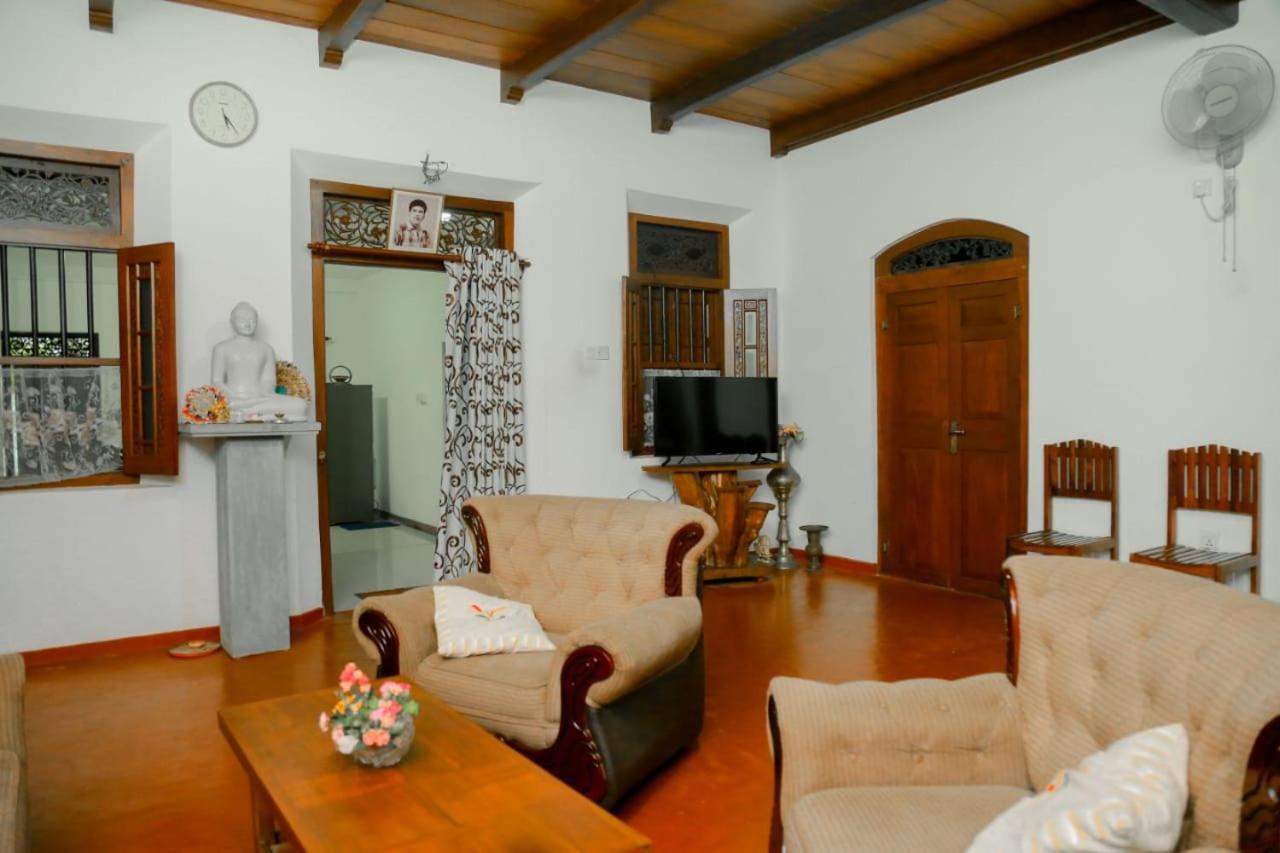 Appartamento Colonial House Weligama Esterno foto